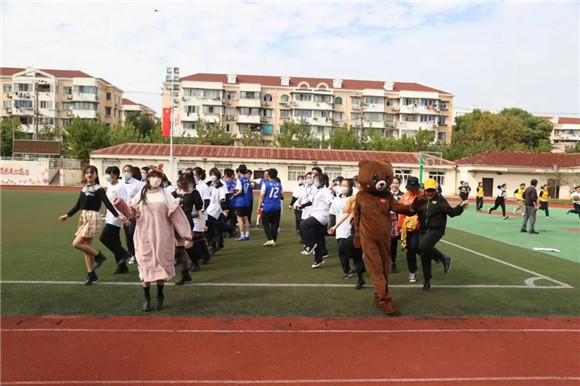 上海市香山中学|[浦东]香山中学:让每一个学生向美而行-上海市特色普通高中评审组专家莅临学校开展评估工作