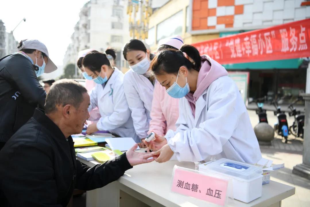 央视新闻客户端|未来五年，你关心的都在这里→