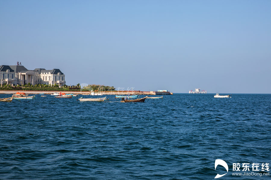 胶东在线|探访首座大型智能化海洋牧场综合平台“耕海1号”