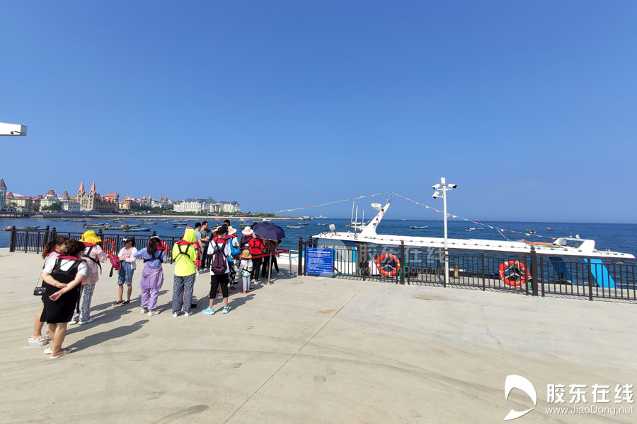 胶东在线|探访首座大型智能化海洋牧场综合平台“耕海1号”