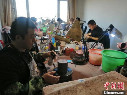 中新网|辽宁喀左摆脱“一亩三分地”“飞地经济”愈发强劲