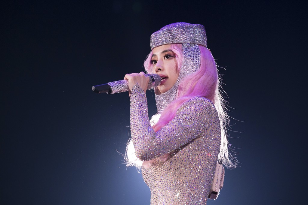 "唱跳天后"蔡依林上热搜:"40岁是个很棒的年纪" 选五月天经典金曲