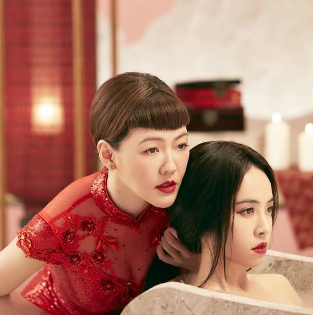 激情!蔡依林小s同台热舞high到极致忘情热吻 视频