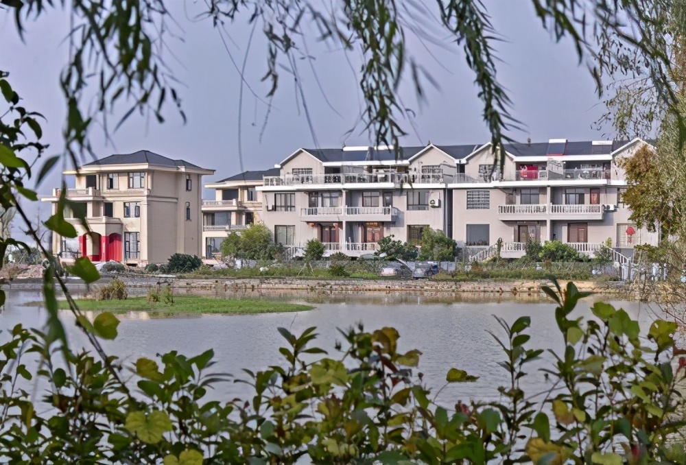 文明浇灌“人情味”岩头打造“快乐老家”