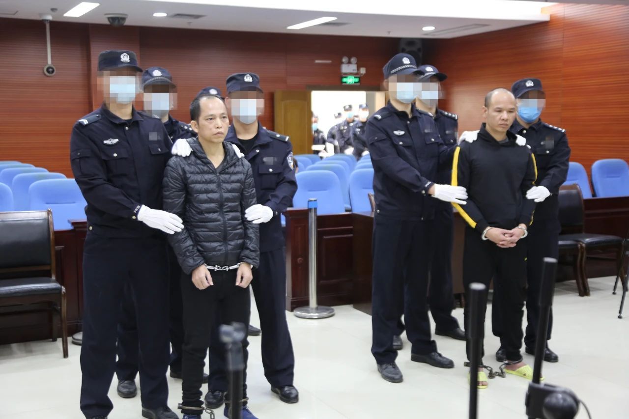 繁華街で買い物客ら20人死傷 男の死刑執行 中国