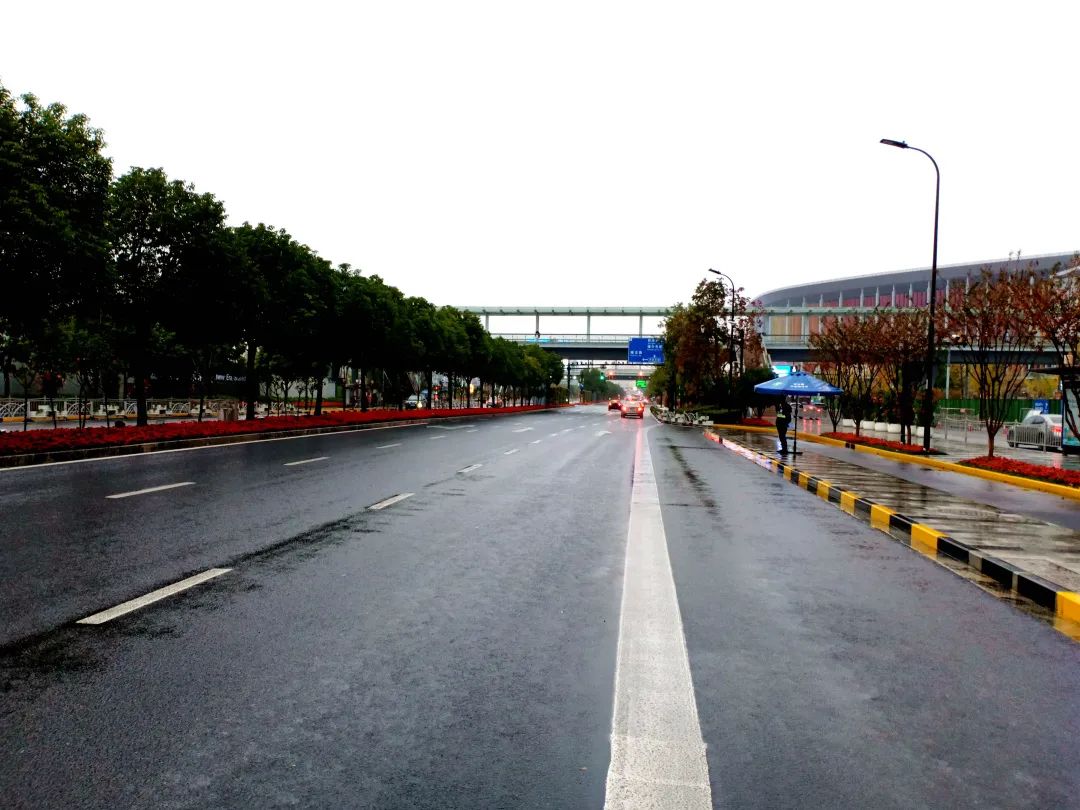 青浦区高标准精细化作业保洁道路,等你来pick