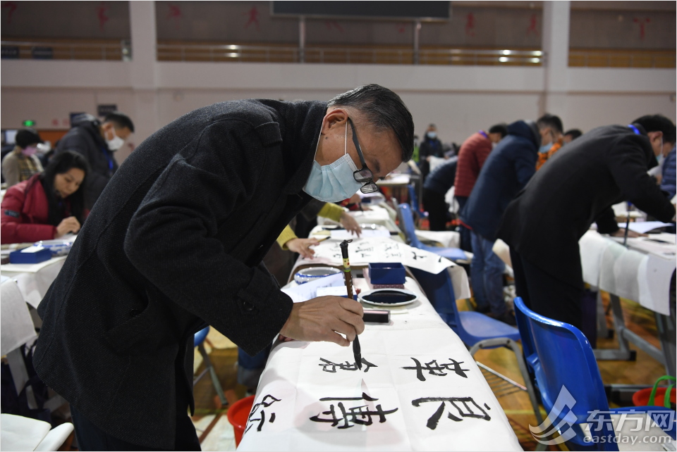 点击图片可跳转至下一页
