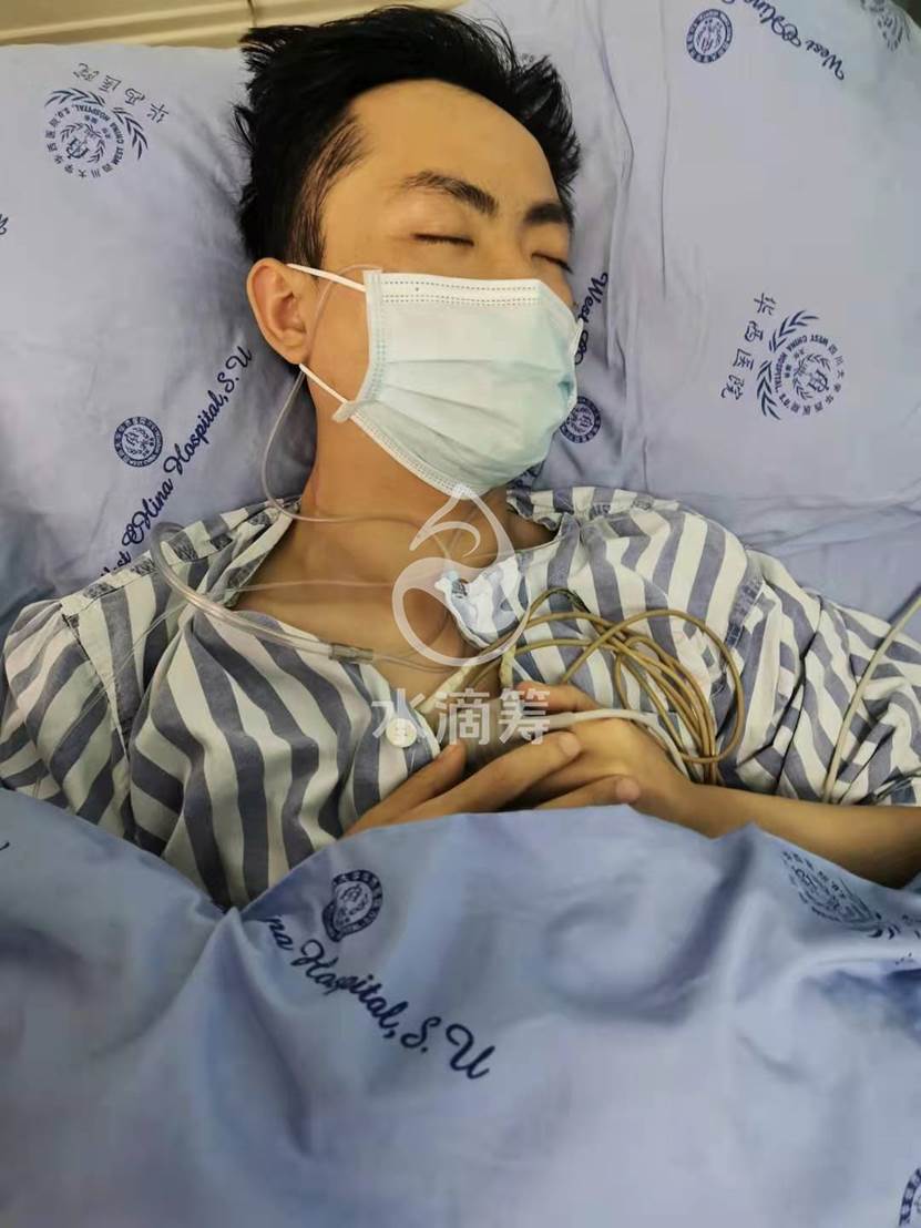 病床上的蔡江河.本文图片均来源于:水滴筹