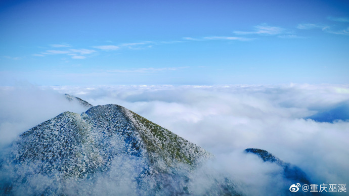 巫溪文峰雪景云海美如画