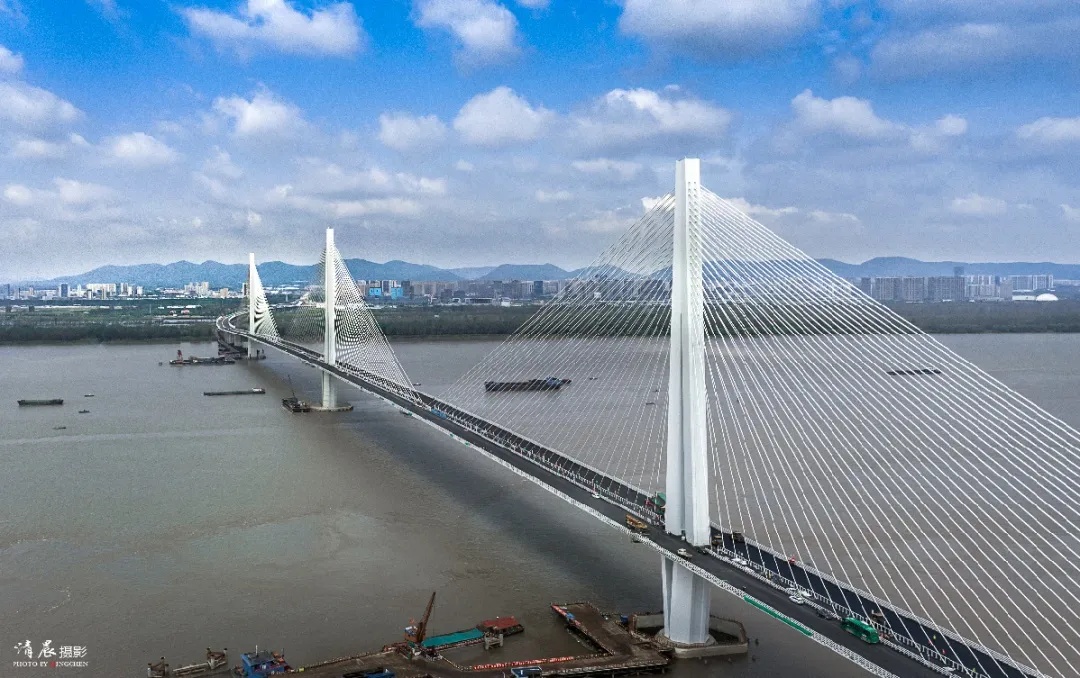 长江五桥,正式通车!