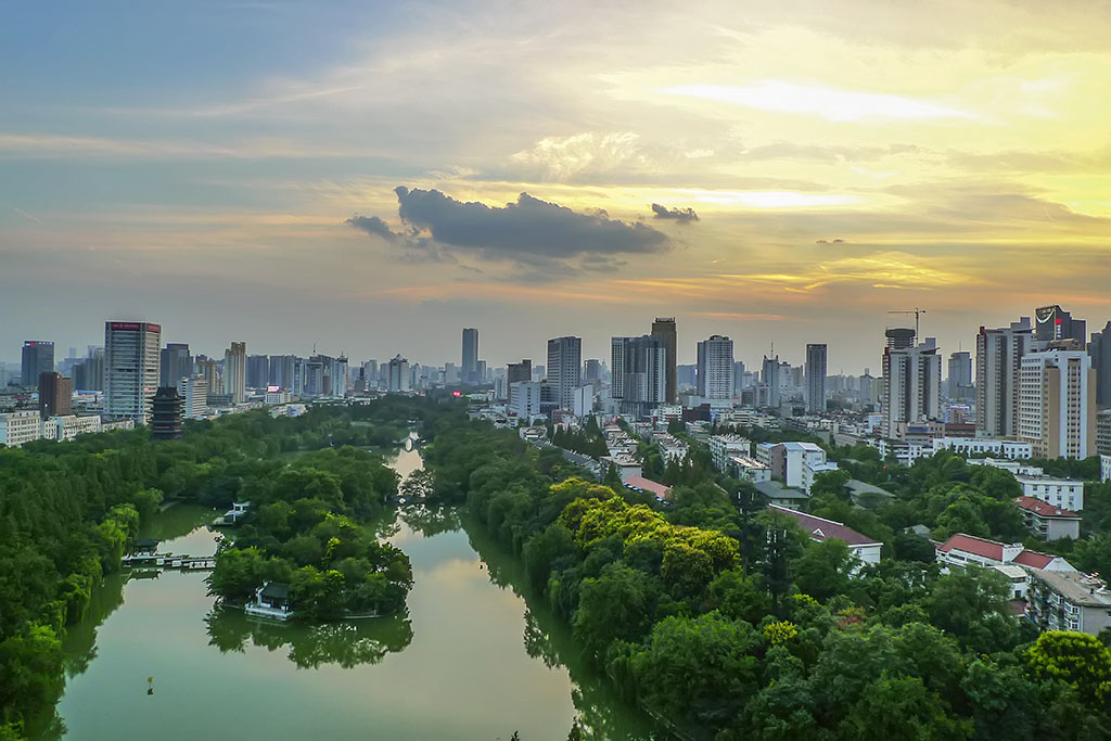 安徽合肥成功跻身"gdp万亿城市俱乐部".