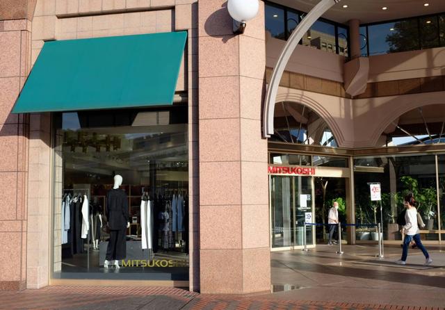 商场福袋无人排队 神社参拜冷冷清清 今年日本的元旦假期静悄悄