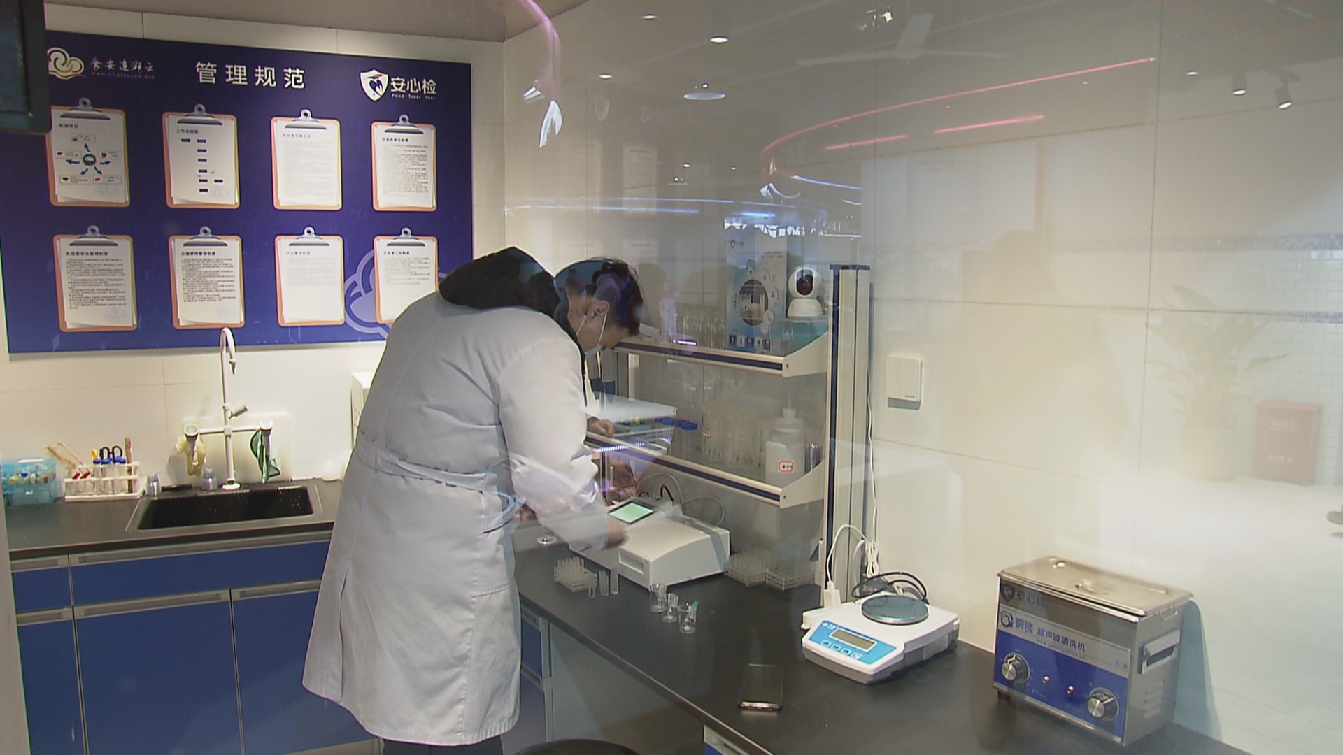 新镇宁菜场开业 (6).jpg