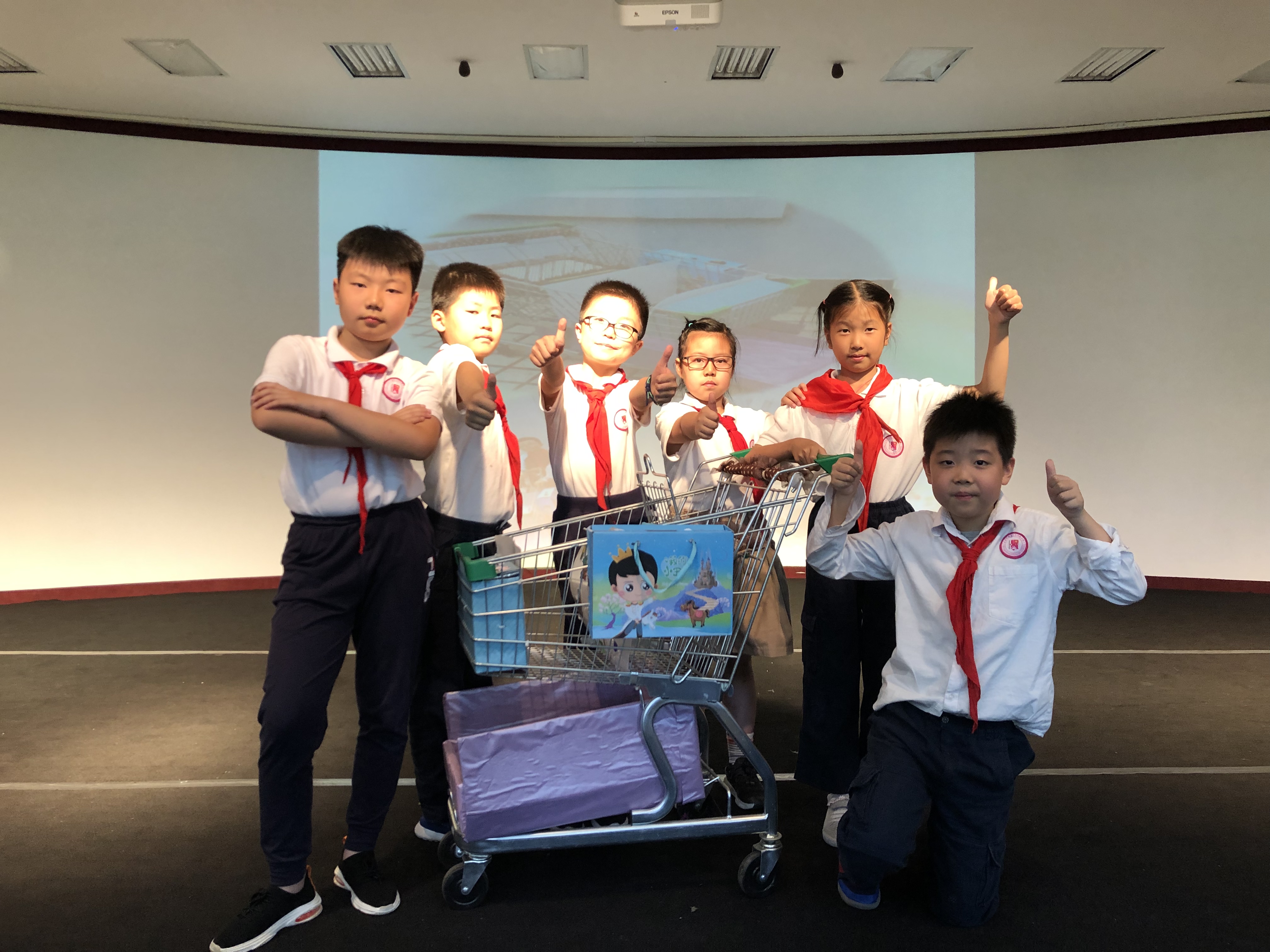 劳动创造幸福2.jpg