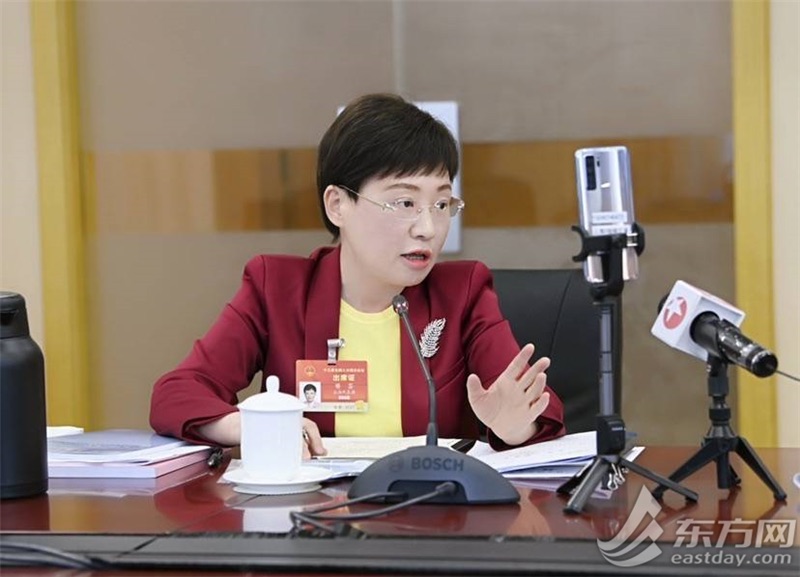 全国人大代表,上海市工商联副主席,上海中青年知识分子联谊会副会长,上海市商标品牌协会会长,上海市房地产估价师协会会长,中国房地产估价师与经纪人学会副会长,上海富申评估咨询集团董事长樊芸