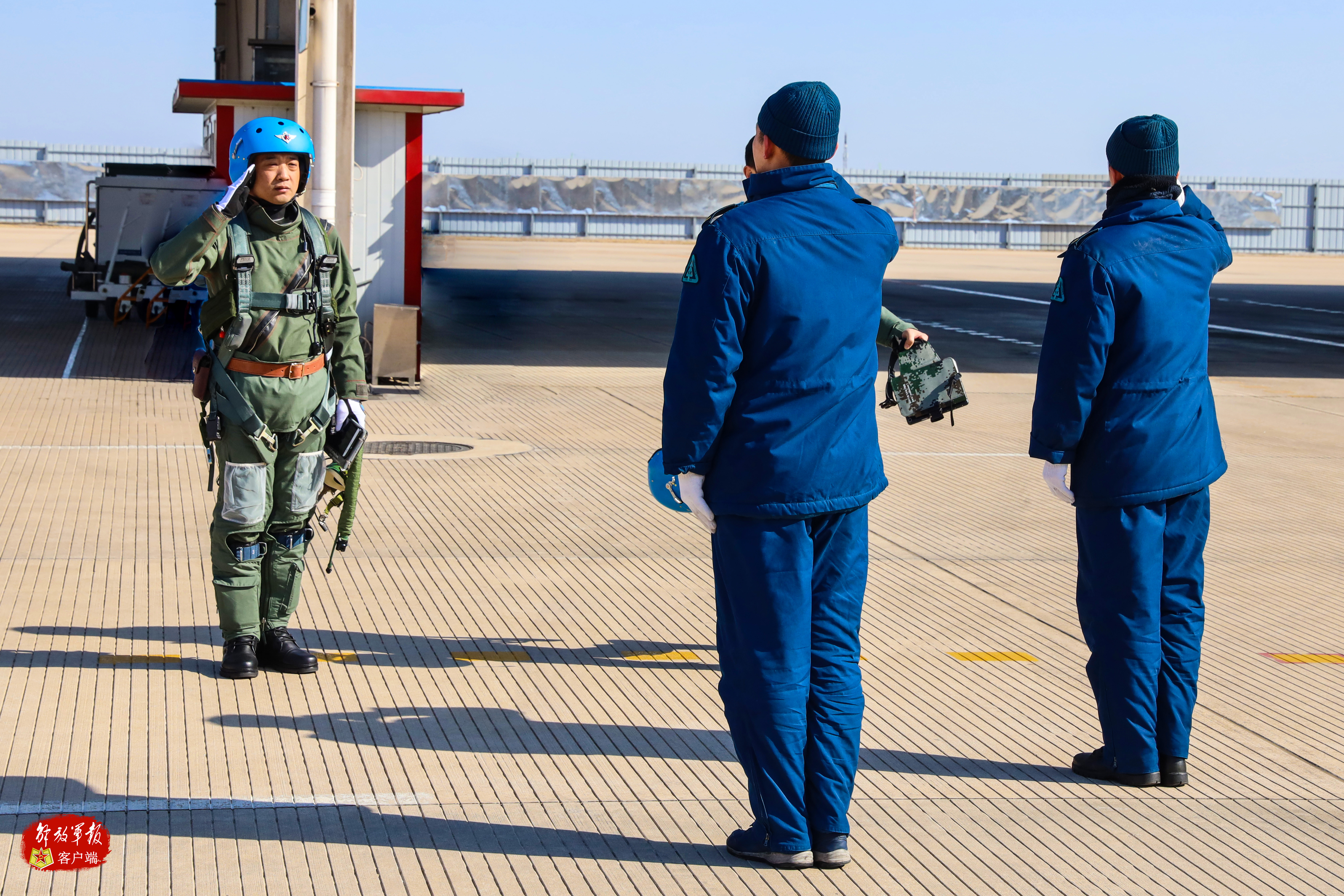 莱山海军航空部队图片