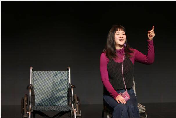 《入土为安》剧照