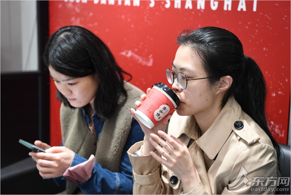 点击图片可跳转至下一页