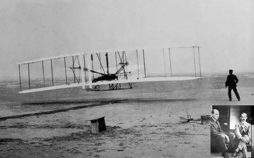 莱特兄弟发明的飞机飞行成功