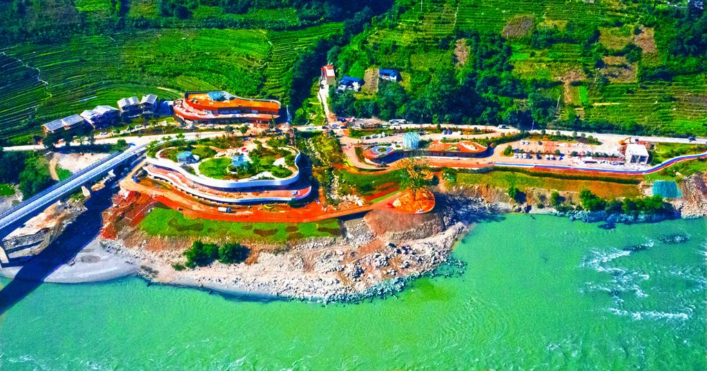 云南怒江美丽公路小沙坝服务区.jpg?x-oss-process=style/w10