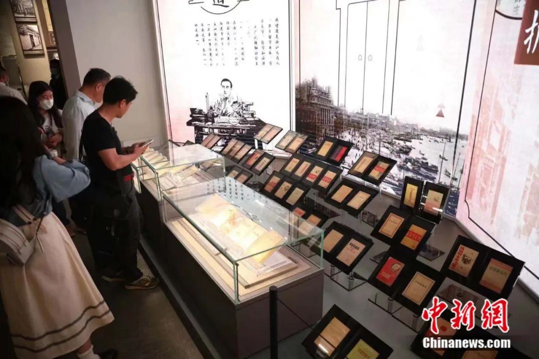 点击进入下一页