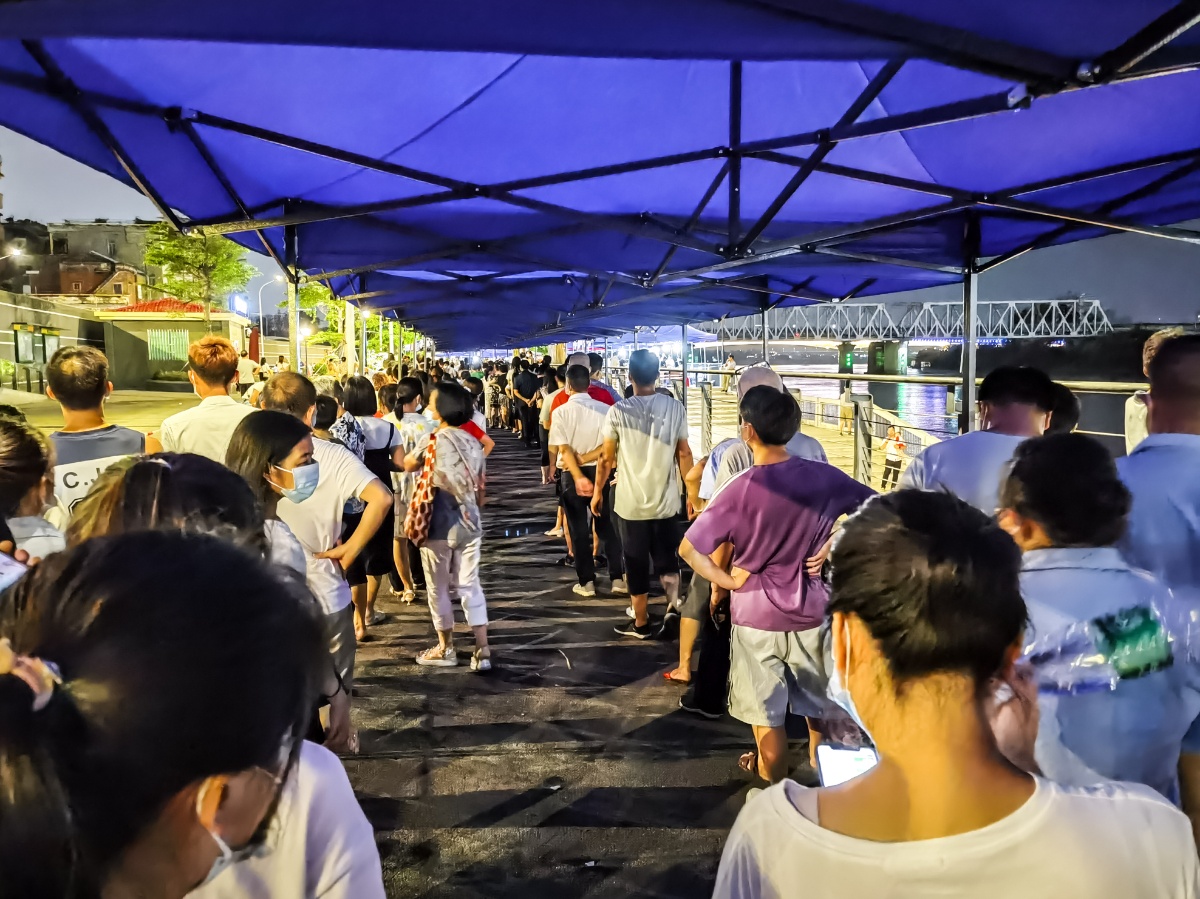 点击图片可跳转至下一页