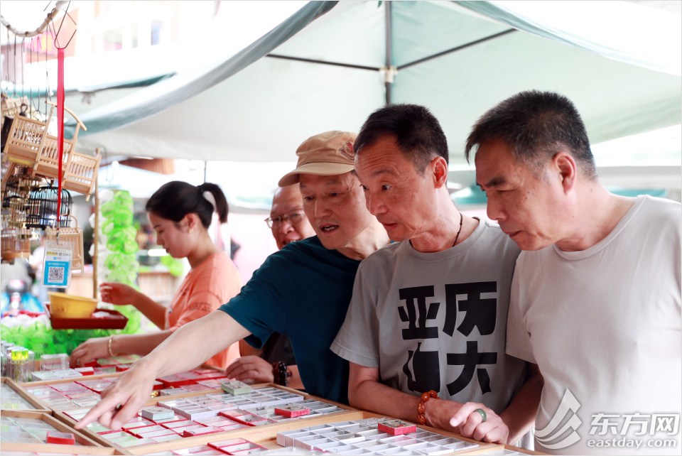点击图片可跳转至下一页