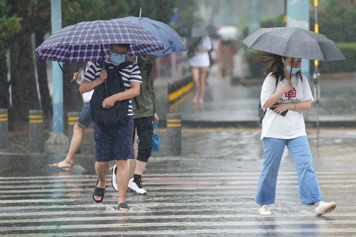 2021年4月雨天图片大全图片