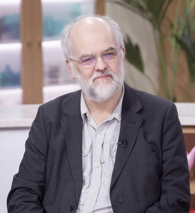 传染病学专家,英国东英吉利大学医学教授保罗·亨特