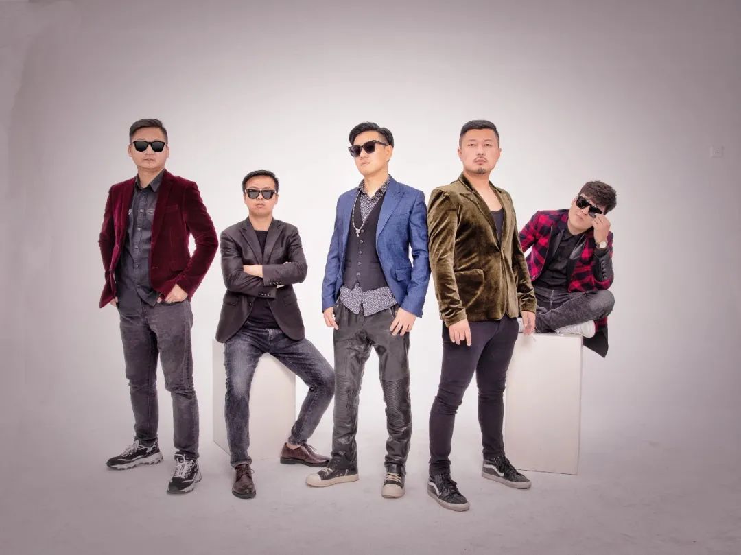 失重乐队成立于1998年,是兴安盟音乐现场最活跃的音乐团体和兴安盟最