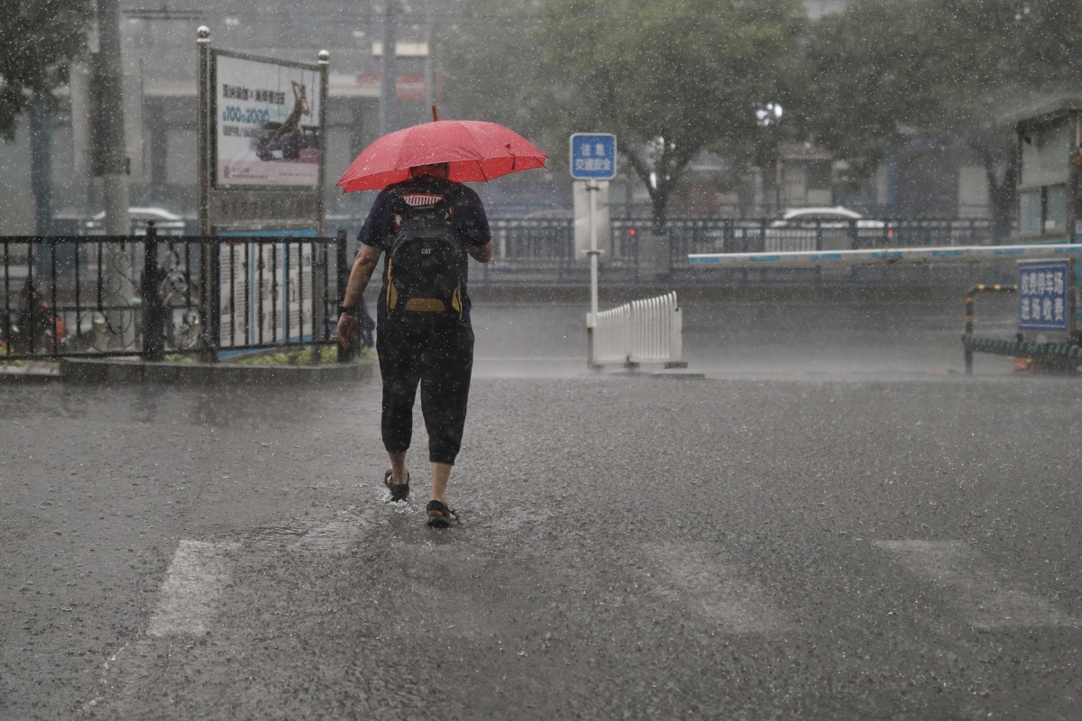 北京今年最强暴雨来袭 降雨过程预计将持续超过30个小时_新选择网