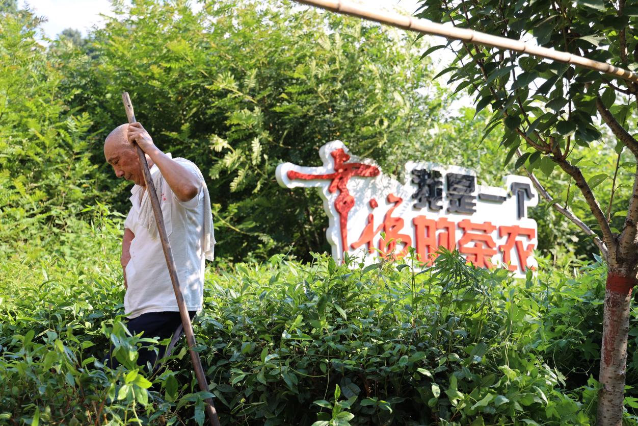 郝家冲村的村民。吴雨晴 摄