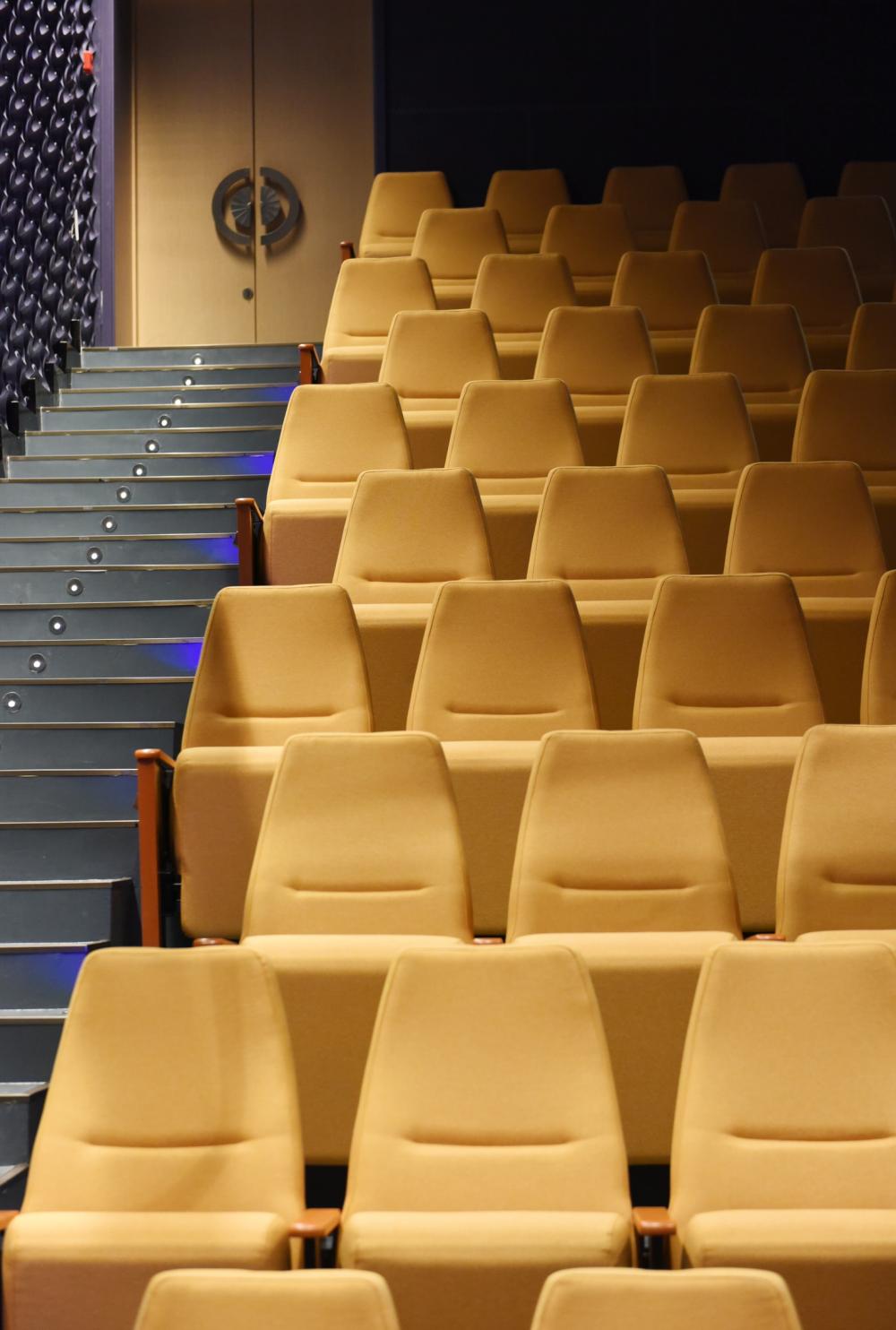 演艺大世界平均12天看一场戏曲演出上海戏曲艺术中心发布最新演出季