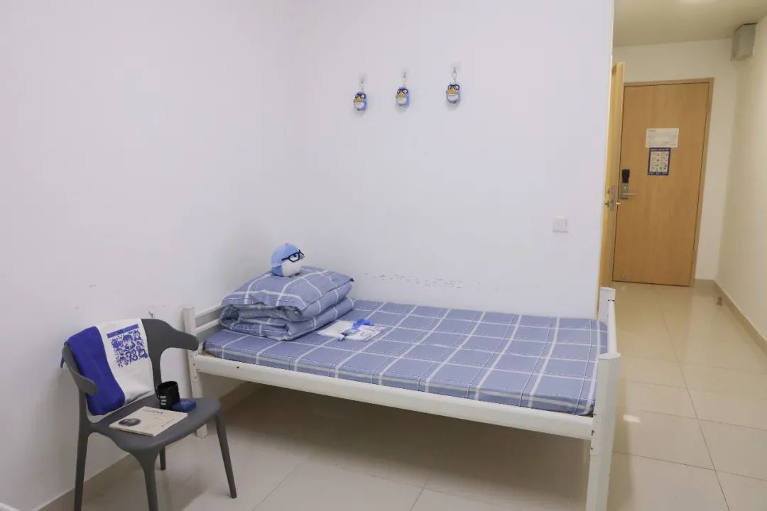 体重18公斤渐冻症新生北航报到:立志做中国的"霍金"