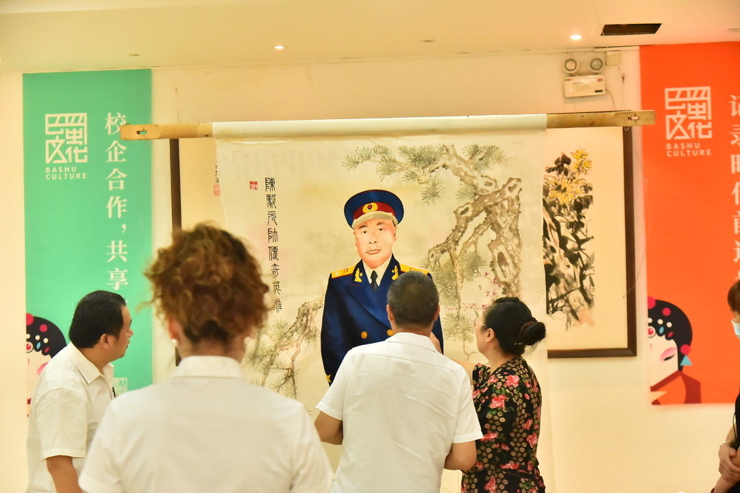 陈毅诞辰1周年诗书画作品展 四川绣娘用七年完成2米高的元帅像