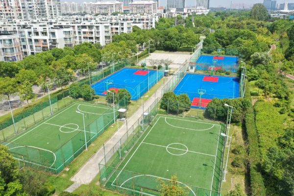 地址:吴中路810号(门球场 4片)虹桥镇社区公共运动场新建改建16片公共