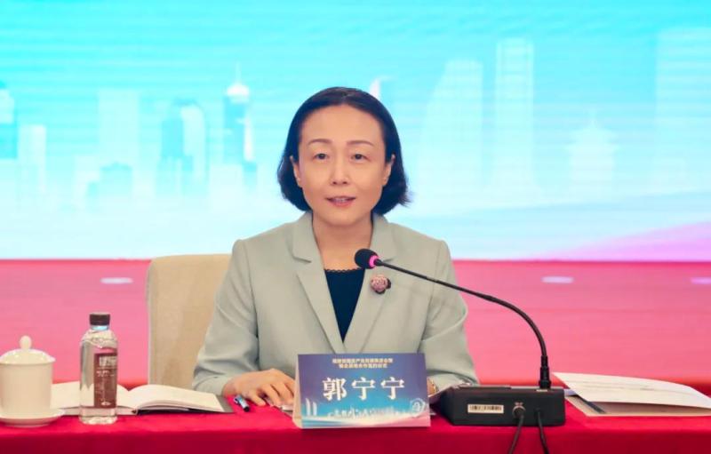 长安街知事注意到,福建目前还有一位"70后"省委常委——秘书长崔永辉