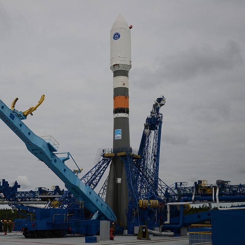 “箭”和“信使”低轨道通信卫星由“联盟”火箭发射。
