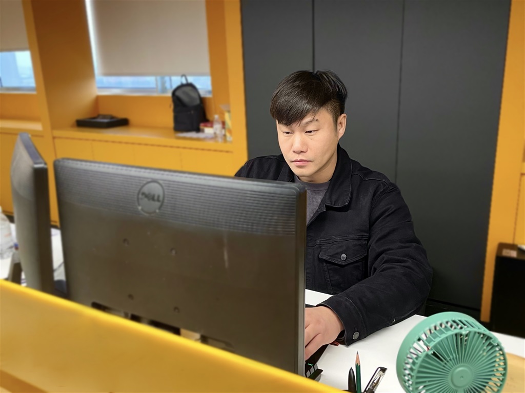 盛涛 j.eastday.com