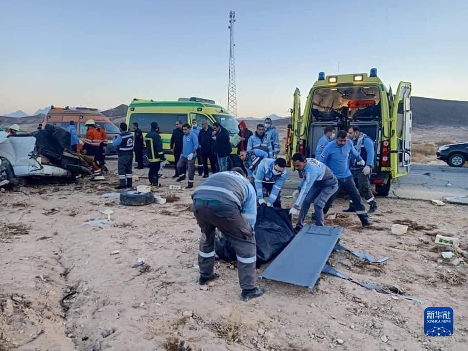 《【恒耀平台网】埃及两车相撞致16人死亡》