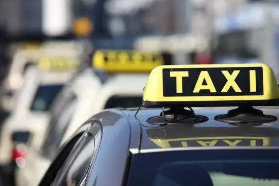 上海提升出租汽车行业服务 发生这5种情形的拒载行为或被吊证