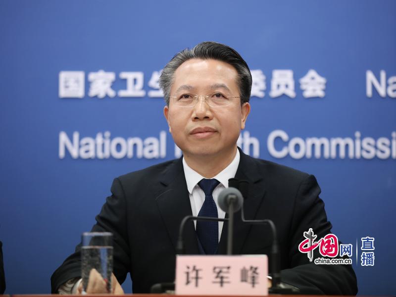 四川省攀枝花市人民政府副市长许军峰在发布会上。 中国网 图