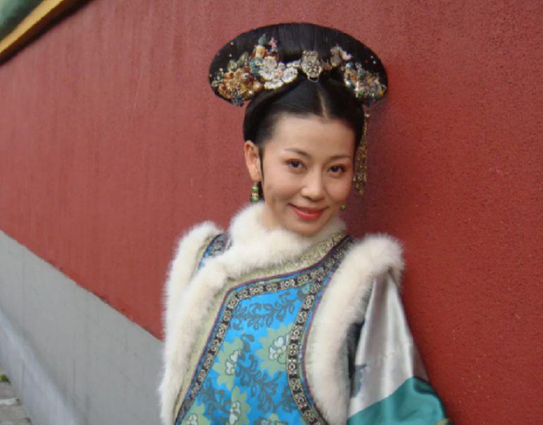 甄嬛传齐妃被疑婚变！老公发文称遇见你太悲凉，夫妻俩9月未同框