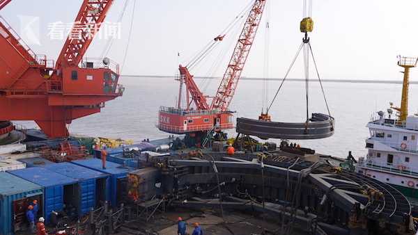 68cba678c3f96fe8bf6795da4177898a.jpg 等比例海试现场图1(1).JPG