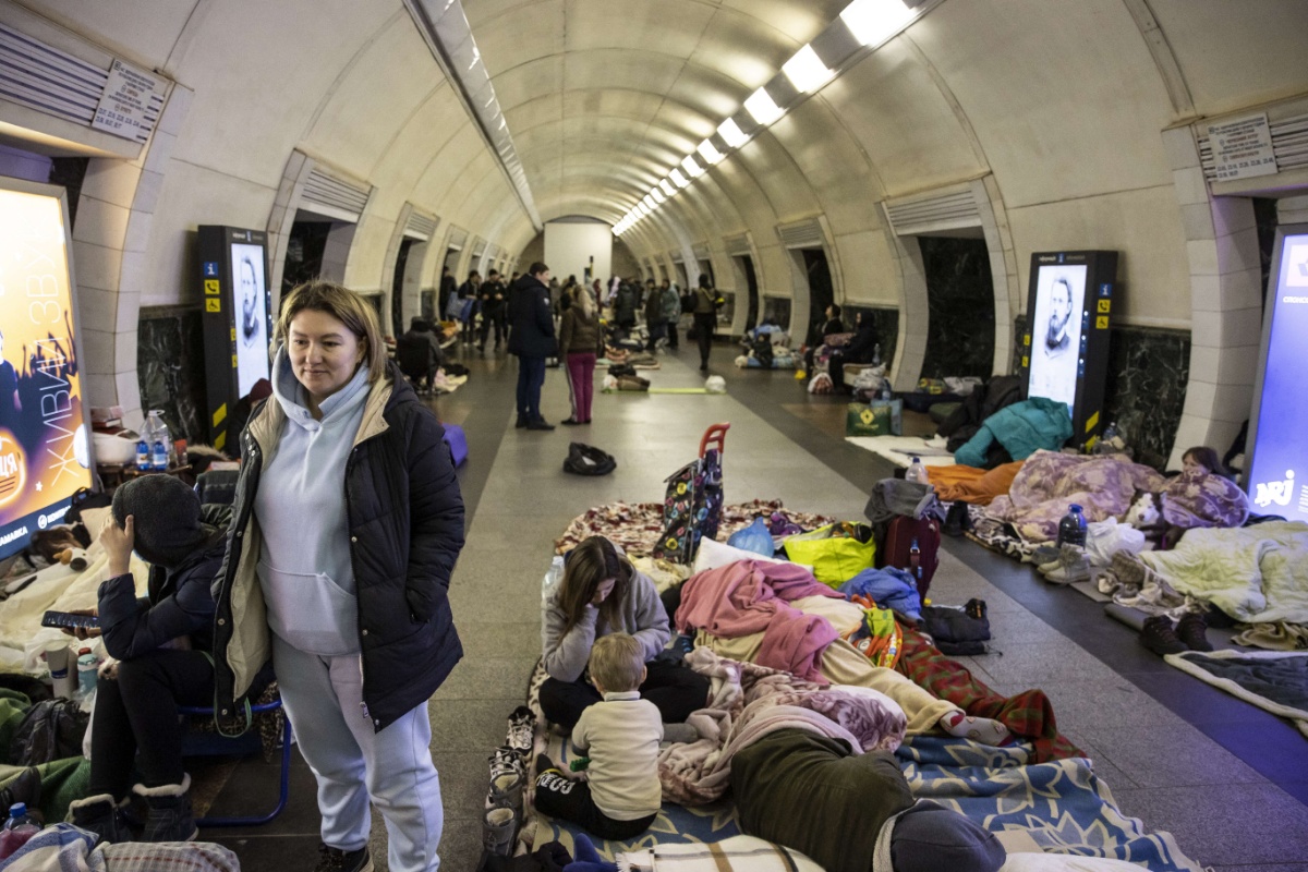 乌克兰难民逃往图片