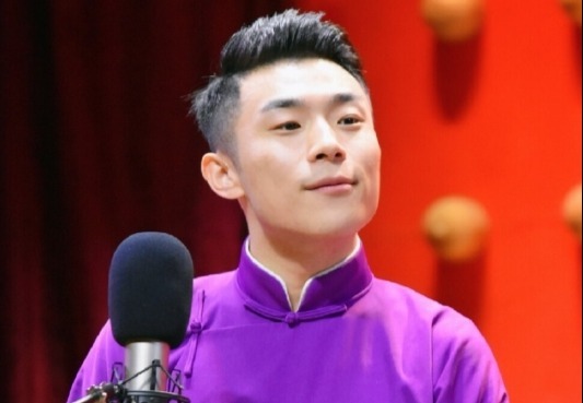 张九南被拍与女子街头拥吻 曾回应前妻曝其出轨家暴:"等判决"