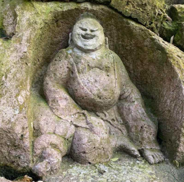 宝石山造像 本文图均来自“橙柿互动”客户端