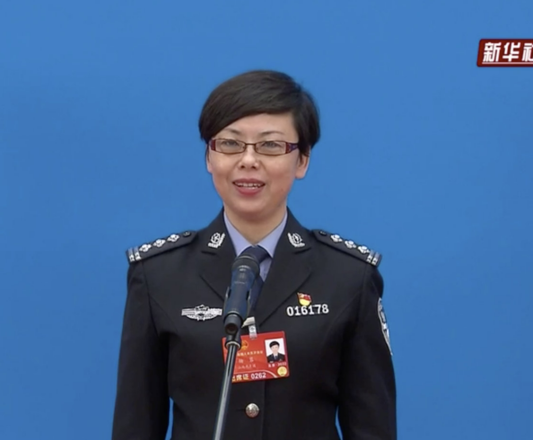 全国人大代表,山西省太原市公安局三桥派出所副所长杨蓉分享了30个