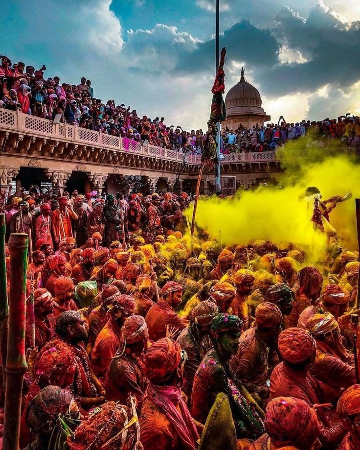 印度洒红节2021图片