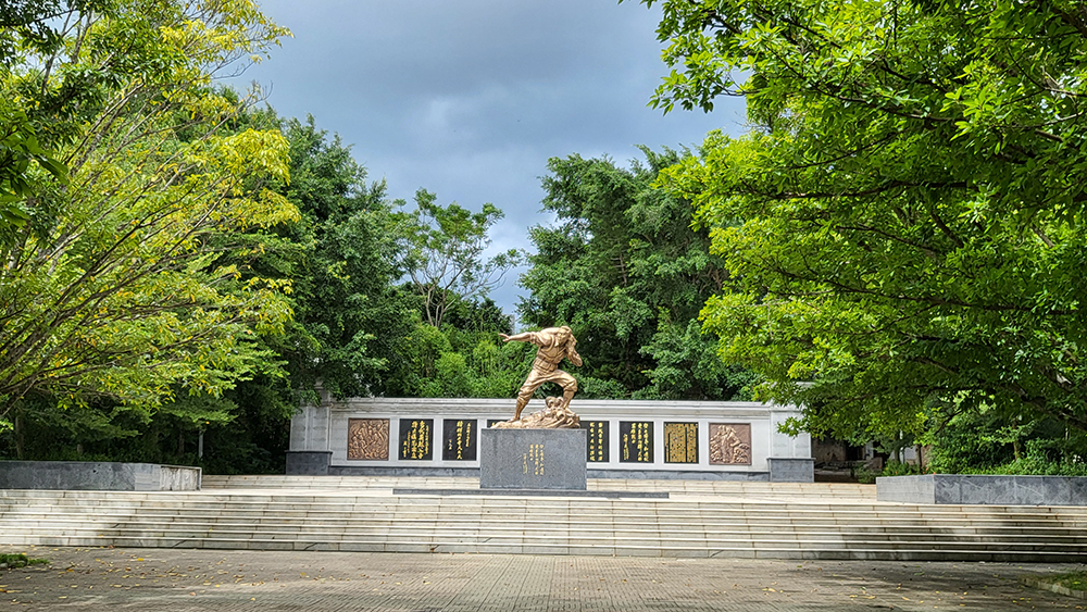 李向群烈士纪念广场